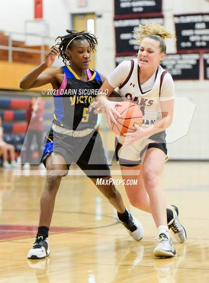 Thumbnail 1 in Oaks Christian vs Victory Christian Center (Nike Tournament of Champions) photogallery.