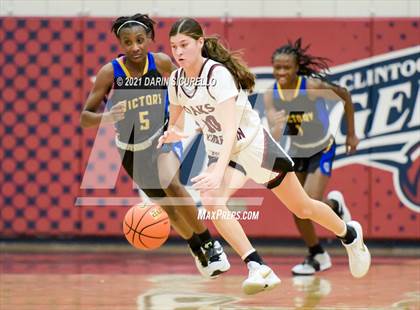 Thumbnail 2 in Oaks Christian vs Victory Christian Center (Nike Tournament of Champions) photogallery.