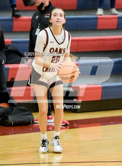Thumbnail 3 in Oaks Christian vs Victory Christian Center (Nike Tournament of Champions) photogallery.