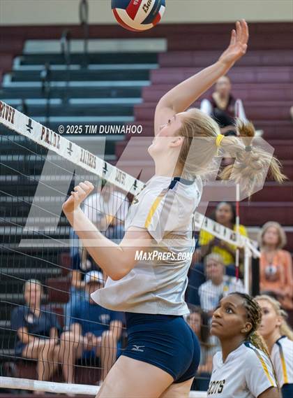 Thumbnail 2 in O'Connor vs Highland Park (Volleypalooza) photogallery.