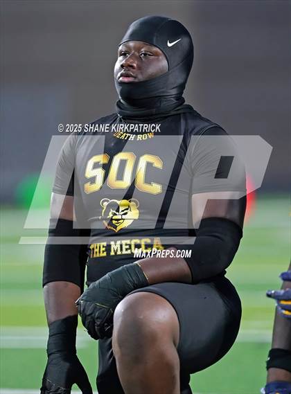 Thumbnail 1 in Terrell vs South Oak Cliff (UIL 5A Div 2 Regional Semifinal) photogallery.