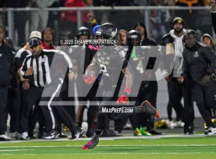 Thumbnail 3 in Terrell vs South Oak Cliff (UIL 5A Div 2 Regional Semifinal) photogallery.