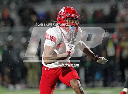 Thumbnail 3 in Terrell vs South Oak Cliff (UIL 5A Div 2 Regional Semifinal) photogallery.