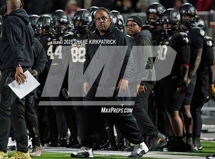 Thumbnail 3 in Terrell vs South Oak Cliff (UIL 5A Div 2 Regional Semifinal) photogallery.