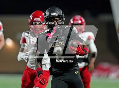 Thumbnail 1 in Terrell vs South Oak Cliff (UIL 5A Div 2 Regional Semifinal) photogallery.