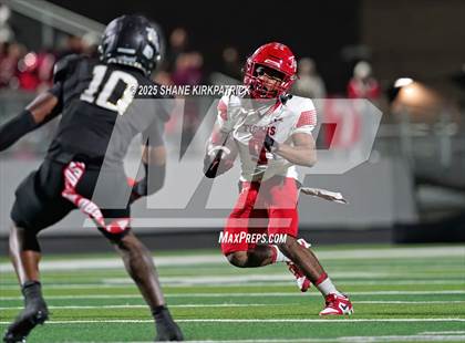 Thumbnail 1 in Terrell vs South Oak Cliff (UIL 5A Div 2 Regional Semifinal) photogallery.
