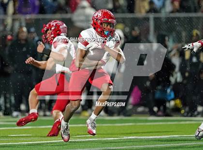 Thumbnail 2 in Terrell vs South Oak Cliff (UIL 5A Div 2 Regional Semifinal) photogallery.