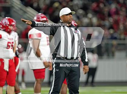 Thumbnail 2 in Terrell vs South Oak Cliff (UIL 5A Div 2 Regional Semifinal) photogallery.