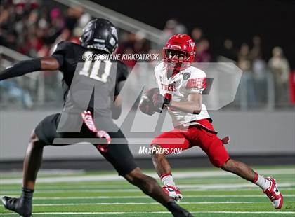 Thumbnail 2 in Terrell vs South Oak Cliff (UIL 5A Div 2 Regional Semifinal) photogallery.