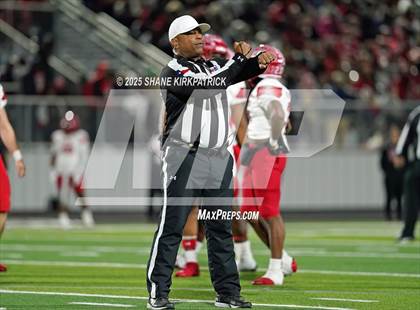 Thumbnail 2 in Terrell vs South Oak Cliff (UIL 5A Div 2 Regional Semifinal) photogallery.