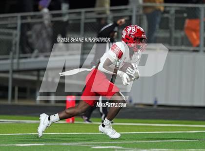Thumbnail 1 in Terrell vs South Oak Cliff (UIL 5A Div 2 Regional Semifinal) photogallery.