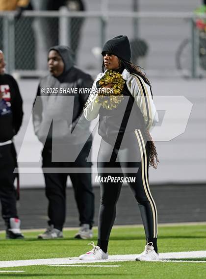 Thumbnail 2 in Terrell vs South Oak Cliff (UIL 5A Div 2 Regional Semifinal) photogallery.