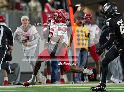 Thumbnail 1 in Terrell vs South Oak Cliff (UIL 5A Div 2 Regional Semifinal) photogallery.