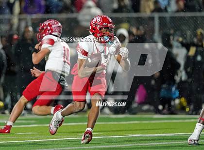Thumbnail 3 in Terrell vs South Oak Cliff (UIL 5A Div 2 Regional Semifinal) photogallery.