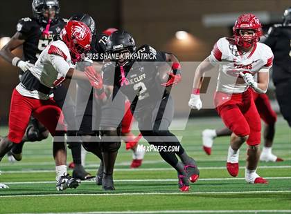 Thumbnail 2 in Terrell vs South Oak Cliff (UIL 5A Div 2 Regional Semifinal) photogallery.