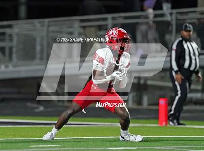 Thumbnail 2 in Terrell vs South Oak Cliff (UIL 5A Div 2 Regional Semifinal) photogallery.