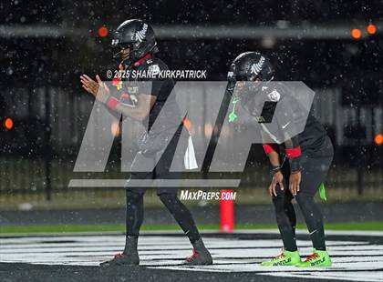 Thumbnail 3 in Terrell vs South Oak Cliff (UIL 5A Div 2 Regional Semifinal) photogallery.
