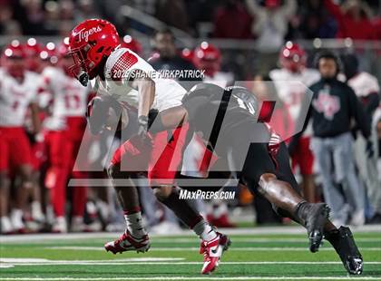 Thumbnail 1 in Terrell vs South Oak Cliff (UIL 5A Div 2 Regional Semifinal) photogallery.