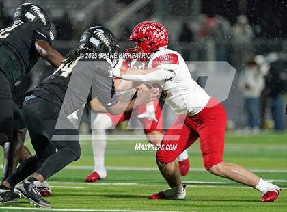 Thumbnail 2 in Terrell vs South Oak Cliff (UIL 5A Div 2 Regional Semifinal) photogallery.