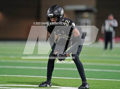 Thumbnail 2 in Terrell vs South Oak Cliff (UIL 5A Div 2 Regional Semifinal) photogallery.