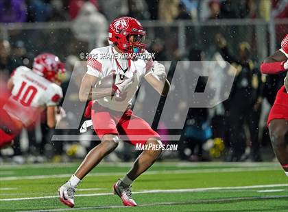 Thumbnail 3 in Terrell vs South Oak Cliff (UIL 5A Div 2 Regional Semifinal) photogallery.