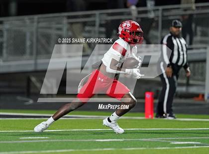 Thumbnail 3 in Terrell vs South Oak Cliff (UIL 5A Div 2 Regional Semifinal) photogallery.