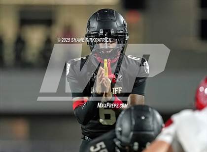 Thumbnail 2 in Terrell vs South Oak Cliff (UIL 5A Div 2 Regional Semifinal) photogallery.