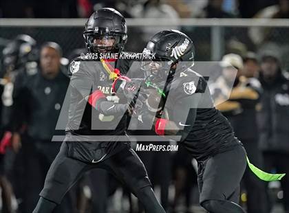 Thumbnail 3 in Terrell vs South Oak Cliff (UIL 5A Div 2 Regional Semifinal) photogallery.