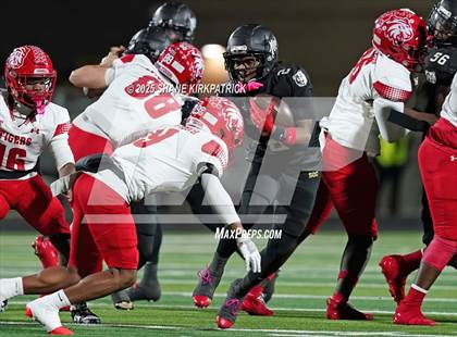 Thumbnail 1 in Terrell vs South Oak Cliff (UIL 5A Div 2 Regional Semifinal) photogallery.