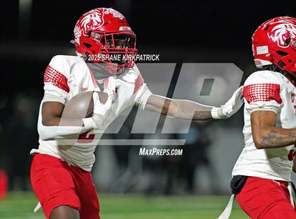 Thumbnail 2 in Terrell vs South Oak Cliff (UIL 5A Div 2 Regional Semifinal) photogallery.