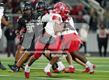 Thumbnail 2 in Terrell vs South Oak Cliff (UIL 5A Div 2 Regional Semifinal) photogallery.