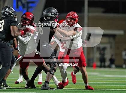 Thumbnail 3 in Terrell vs South Oak Cliff (UIL 5A Div 2 Regional Semifinal) photogallery.
