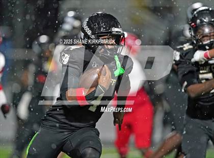 Thumbnail 2 in Terrell vs South Oak Cliff (UIL 5A Div 2 Regional Semifinal) photogallery.