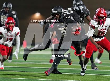 Thumbnail 1 in Terrell vs South Oak Cliff (UIL 5A Div 2 Regional Semifinal) photogallery.