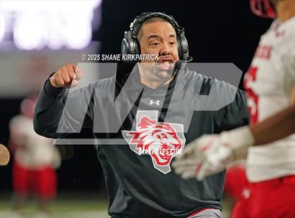 Thumbnail 3 in Terrell vs South Oak Cliff (UIL 5A Div 2 Regional Semifinal) photogallery.
