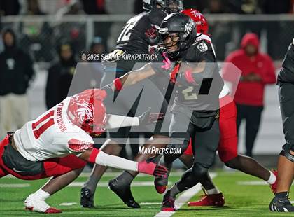 Thumbnail 2 in Terrell vs South Oak Cliff (UIL 5A Div 2 Regional Semifinal) photogallery.