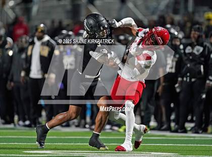 Thumbnail 2 in Terrell vs South Oak Cliff (UIL 5A Div 2 Regional Semifinal) photogallery.