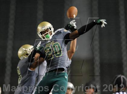 Thumbnail 2 in Granite Bay vs. Long Beach Poly (CIF State D1 Final) photogallery.