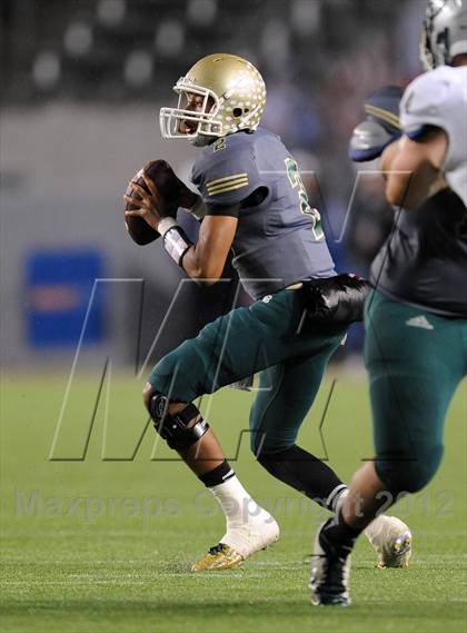 Thumbnail 2 in Granite Bay vs. Long Beach Poly (CIF State D1 Final) photogallery.