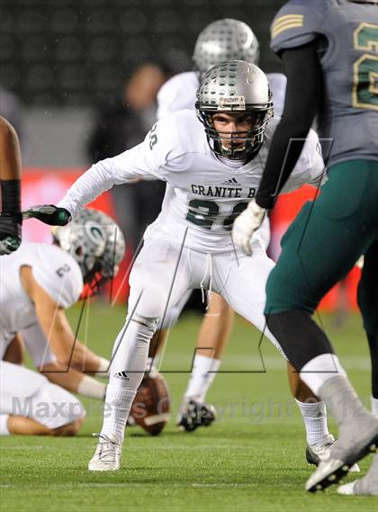 Thumbnail 3 in Granite Bay vs. Long Beach Poly (CIF State D1 Final) photogallery.