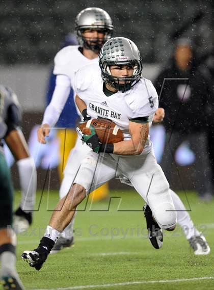 Thumbnail 2 in Granite Bay vs. Long Beach Poly (CIF State D1 Final) photogallery.