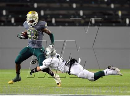Thumbnail 1 in Granite Bay vs. Long Beach Poly (CIF State D1 Final) photogallery.