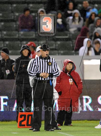 Thumbnail 3 in Granite Bay vs. Long Beach Poly (CIF State D1 Final) photogallery.