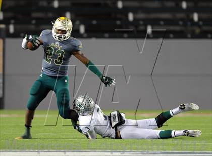 Thumbnail 2 in Granite Bay vs. Long Beach Poly (CIF State D1 Final) photogallery.