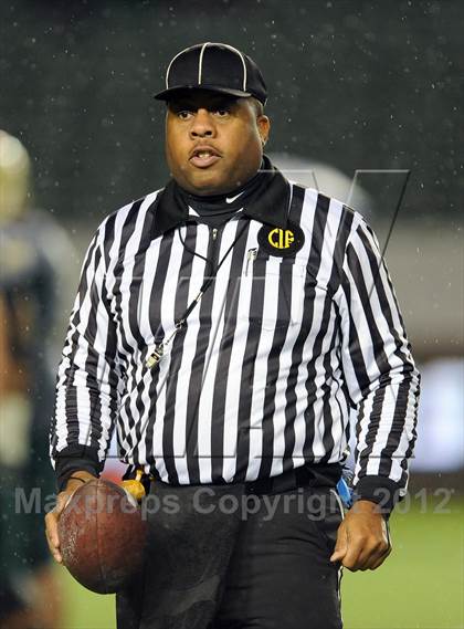 Thumbnail 2 in Granite Bay vs. Long Beach Poly (CIF State D1 Final) photogallery.