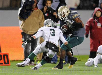 Thumbnail 3 in Granite Bay vs. Long Beach Poly (CIF State D1 Final) photogallery.