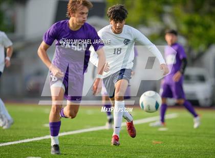 Thumbnail 2 in Pasco vs. Bellarmine Prep (WIAA 4A Semifinal) photogallery.
