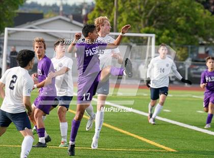 Thumbnail 2 in Pasco vs. Bellarmine Prep (WIAA 4A Semifinal) photogallery.