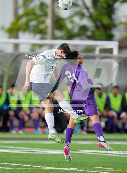 Thumbnail 1 in Pasco vs. Bellarmine Prep (WIAA 4A Semifinal) photogallery.