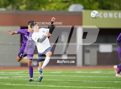 Thumbnail 2 in Pasco vs. Bellarmine Prep (WIAA 4A Semifinal) photogallery.